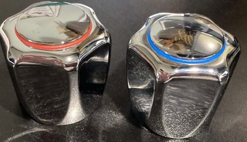 Chrome Hot & Cold Faucet Knobs Replacement Part 079014